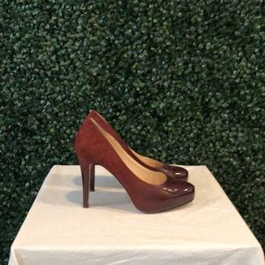 Vince Cameron Ombré Burgundy Heels (Sz 7)